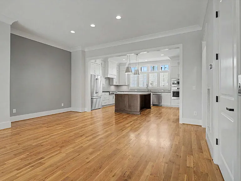 163 Park St — Photo 22