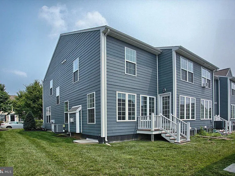 405 Line Rd — Photo 28