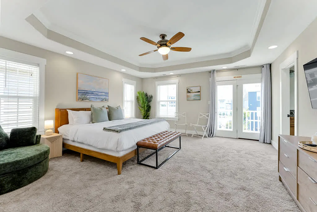 4 bed, 2619 sqft, $6,000 — Photo 4
