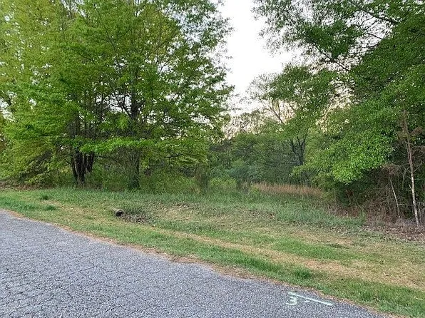 122 Temple Ln, Blacksburg, SC 29702