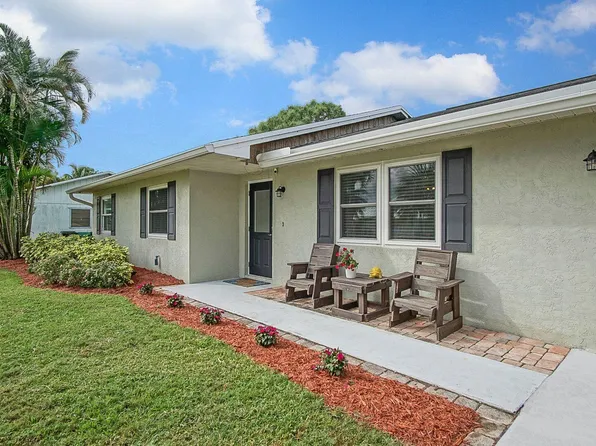 756 SW Broadview Street, Port St Lucie, FL 34983