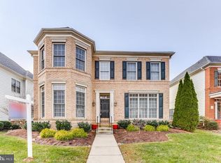 745 Pearson Point Pl, Annapolis, MD 21401