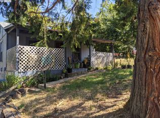 949 Union Gap Loop Rd, Oakland, OR 97462