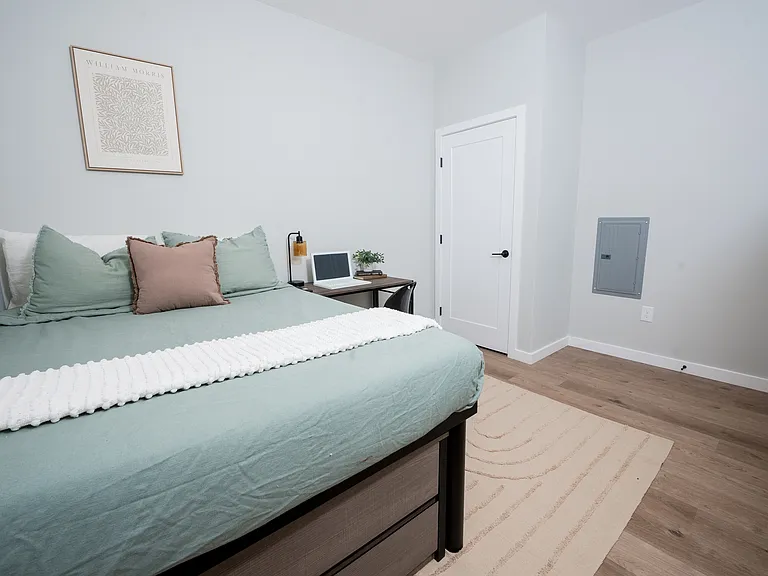 60 E Green St #410 — Photo 10