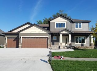 5517 Charlie Ray Dr, Grand Forks, ND 58201