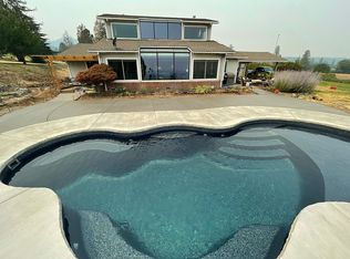 99 Dean Dr, Central Pt, OR 97502