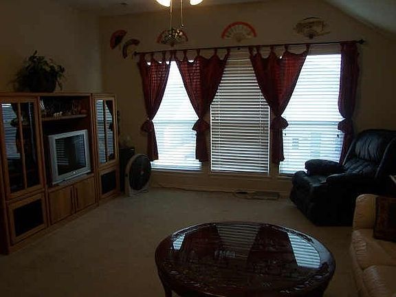 5th image of 3824 Grantsville Dr