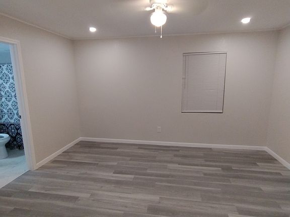 2nd image of 716 W Avenue I #G
