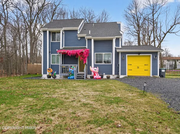 1070 Seven Nations Dr, Tobyhanna, PA 18466