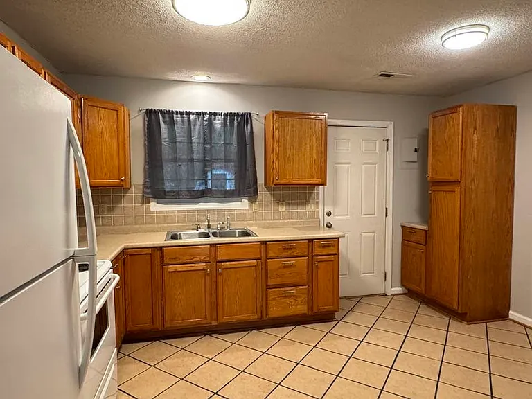411 Ludwick Ave #411 — Photo 2