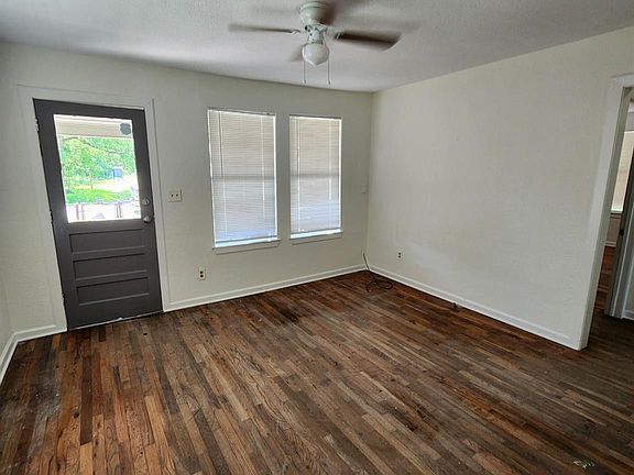 5th image of 112 1st Ave N