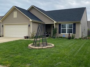 3187 Limber Pine Dr, Whiteland, IN 46184