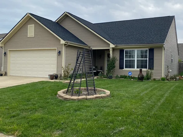 3187 Limber Pine Dr, Whiteland, IN 46184