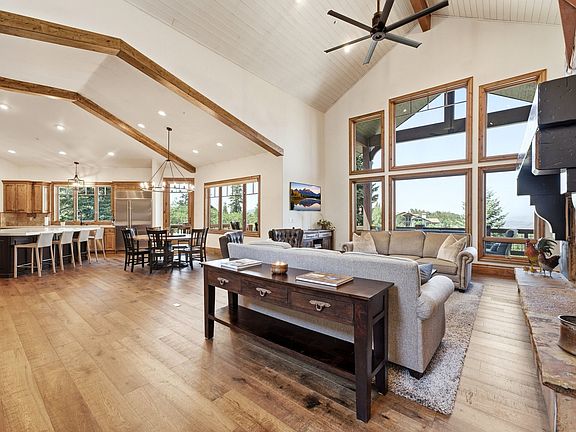 4th image of 7177 Canyon Dr