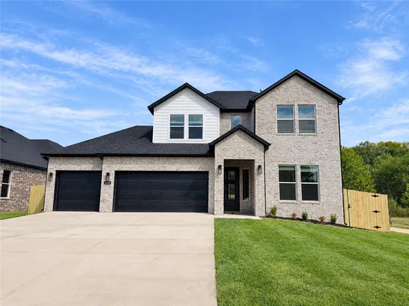 4688 W Succulent St, Fayetteville, AR 72704