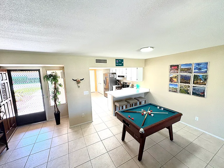 9806 W Kerry Ln — Photo 47