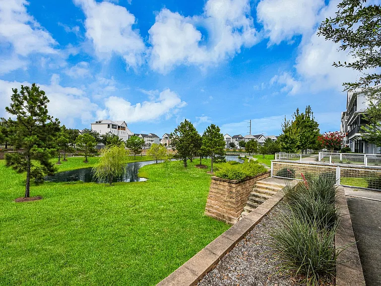 8724 Oak Kolbe Ln — Photo 48
