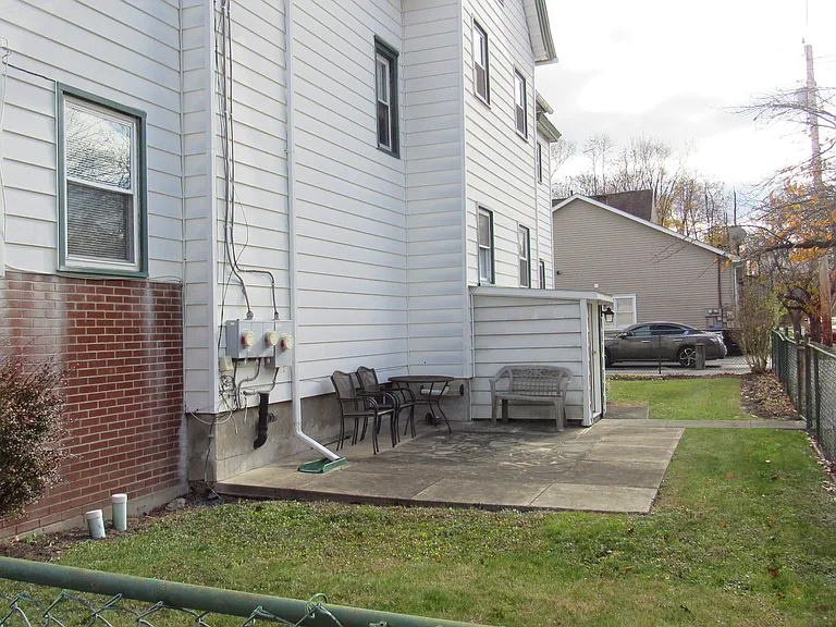 35 Taylor Ave #2 — Photo 17