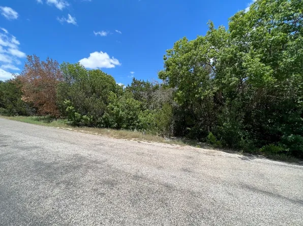 2623 Creekview Dr, Granbury, TX 76048