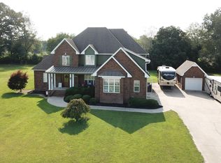 183 Roberts Creek Cir, Manchester, TN 37355