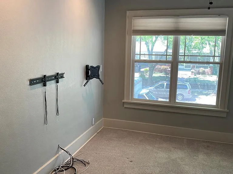 1515 S Carson Ave — Photo 64