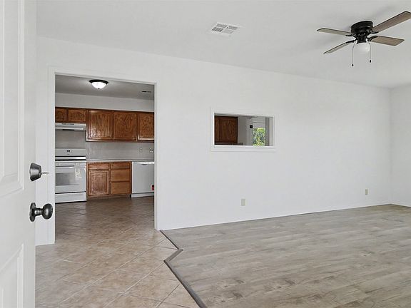 5th image of 3417 W 113th St N
