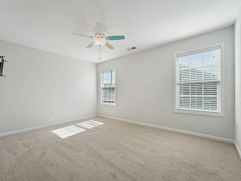 2312 Longmont Dr — Photo 19