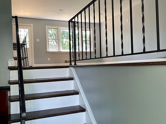 3rd image of 6207 Kersey Ct