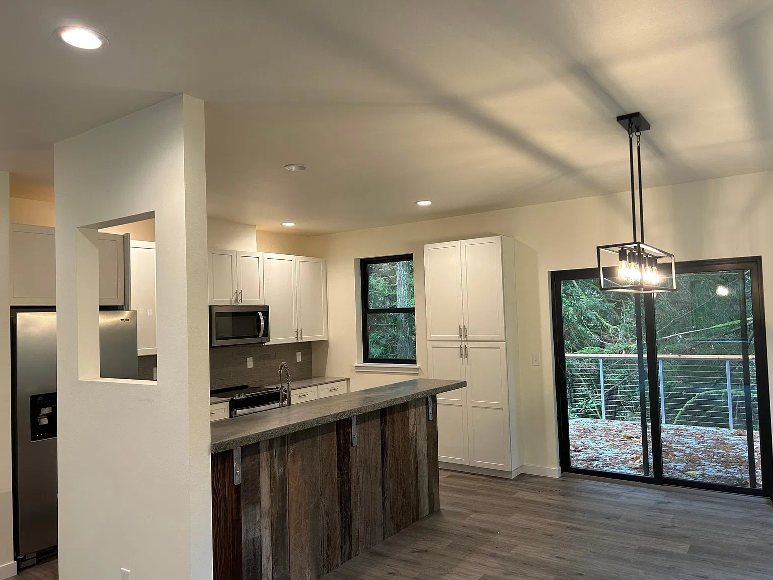 98 Honeycomb Ln — Photo 3