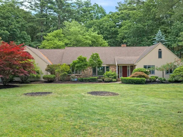 12 Parish Ln, Boxford, MA 01921