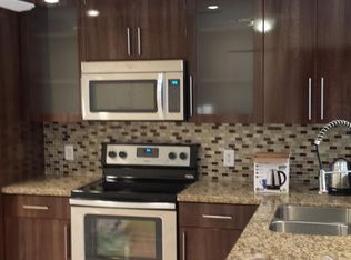 7800 NW 37th Dr, Coral Springs, FL 33065