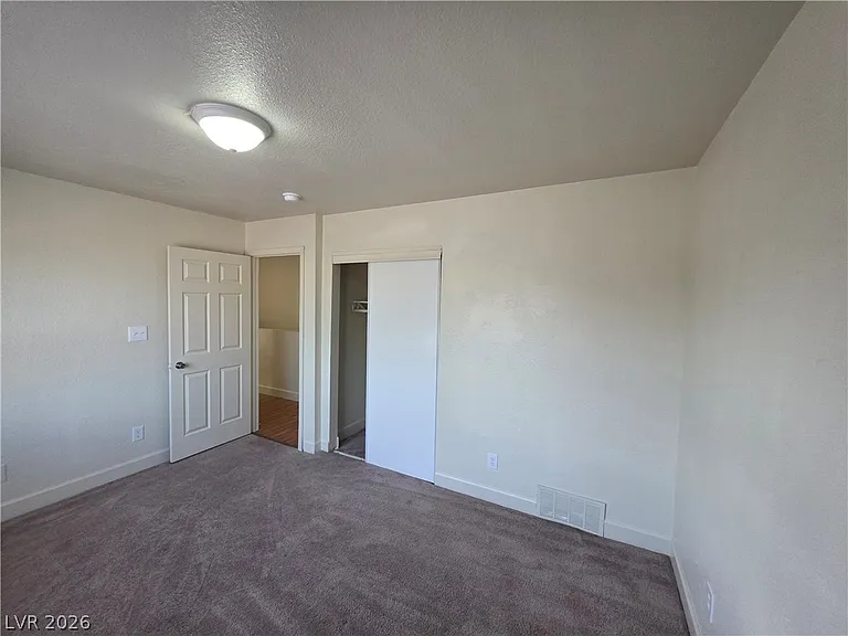 1590 Mustang Dr — Photo 36