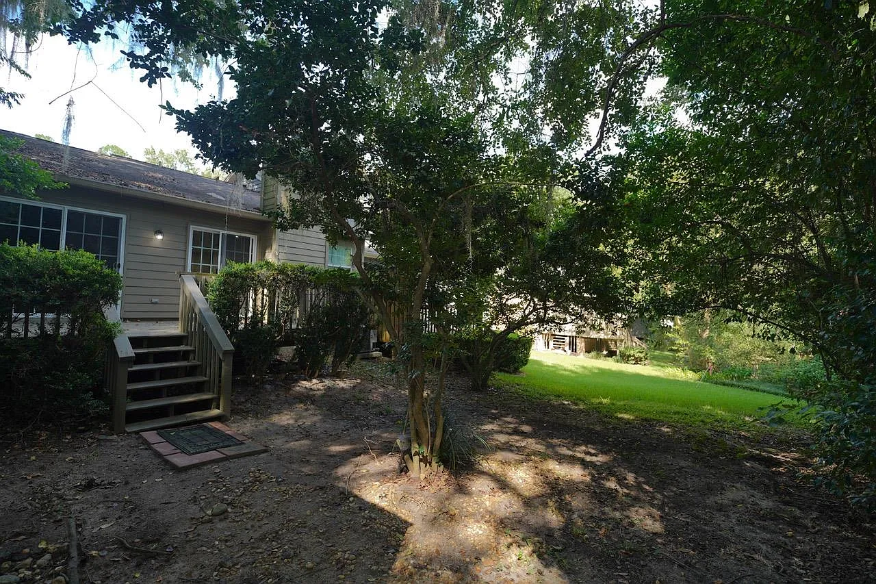 3 bed, 1260 sqft, $2,100 — Photo 2
