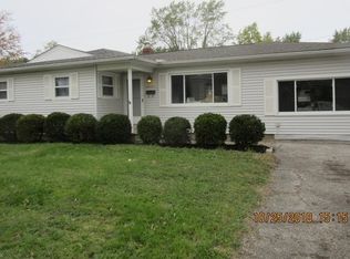 7419 Primrose Dr, Mentor On The Lake, OH 44060