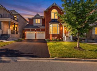 323 Cheryl Mews Blvd, Newmarket, ON L3X 3J6