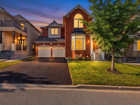 323 Cheryl Mews Blvd, Newmarket, ON L3X 3J6