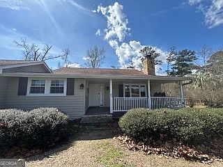 3rd image of 218 Hidden Springs Rd