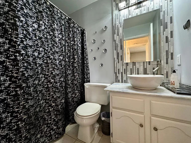 9526 Colegate Way — Photo 27