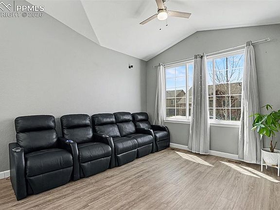 4th image of 6040 San Mateo Dr
