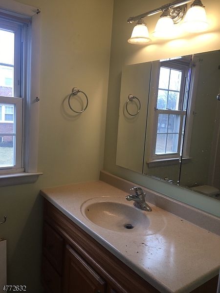 2nd image of 4 Columbia Dr APT 4A