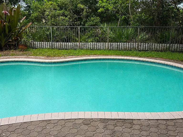 833 SW 167th Ave — Photo 2