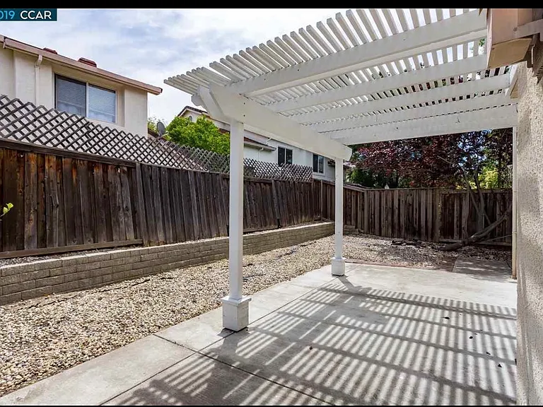 1727 Periwinkle Way — Photo 18