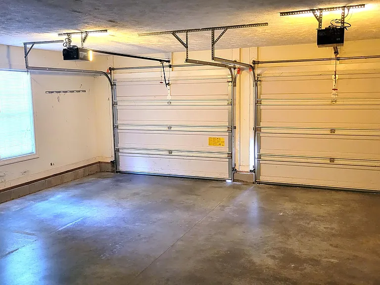 235 W Hedgelawn Way — Photo 42