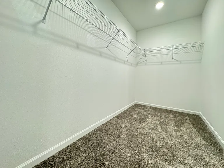 553 Reggie Rd — Photo 34