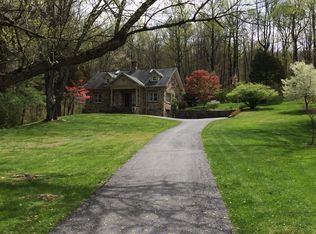 107 Mine Rd, Oley, PA 19547