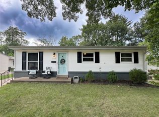 245 Crest Ave, Saint Louis, MO