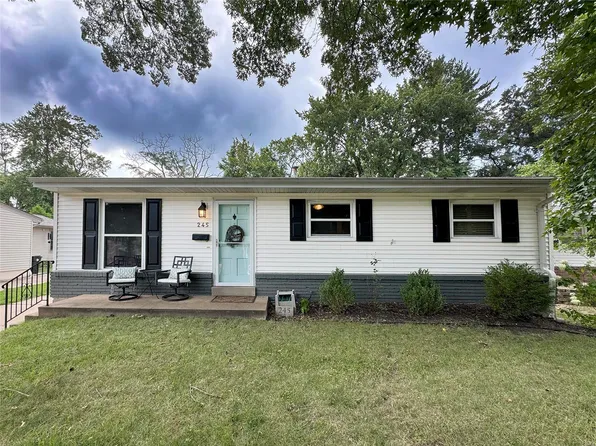 245 Crest Ave, Saint Louis, MO 63122