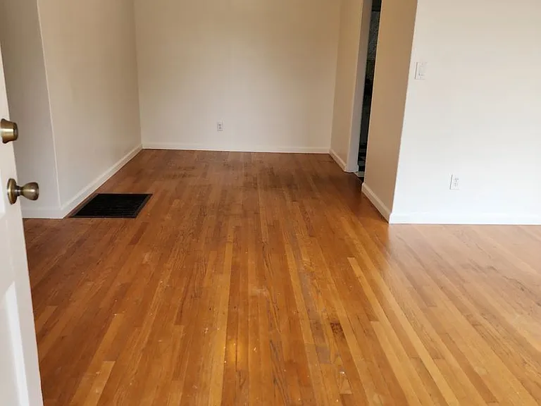 4490 Pomona Ave — Photo 2