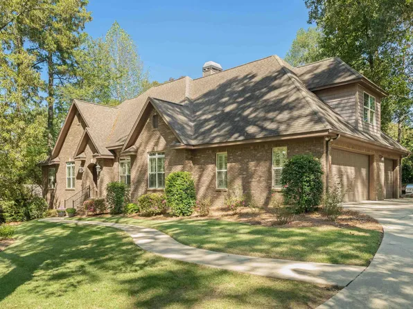 2445 Kenvil Cir, Birmingham, AL 35243