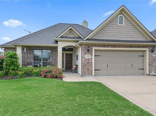 8206 Carters Cv, College Station, TX 77845